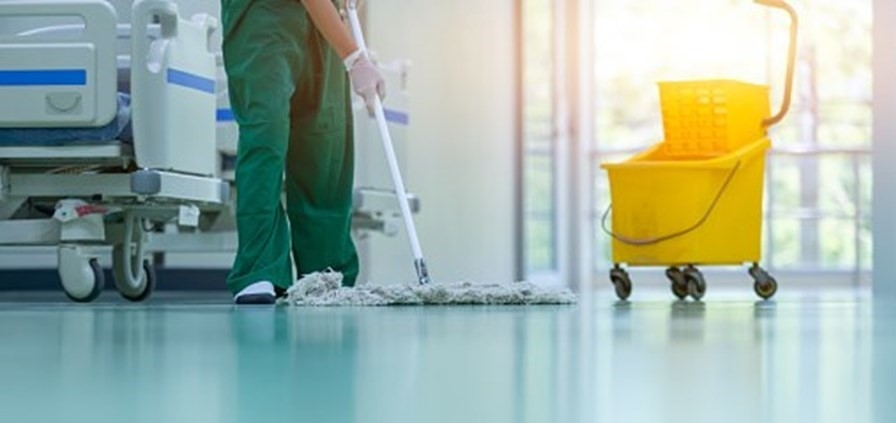LIMPEZA VIRA PROFISSÃO DE RISCO NA PANDEMIA